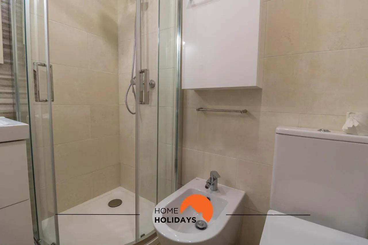 #043 Hassan Flat By Home Holidays Albufeira Apartment